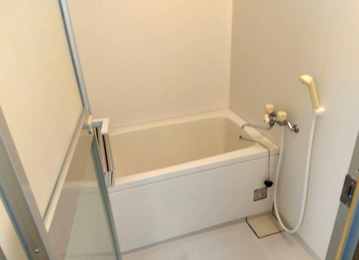 クレアール本山(旧カマラード)の浴室