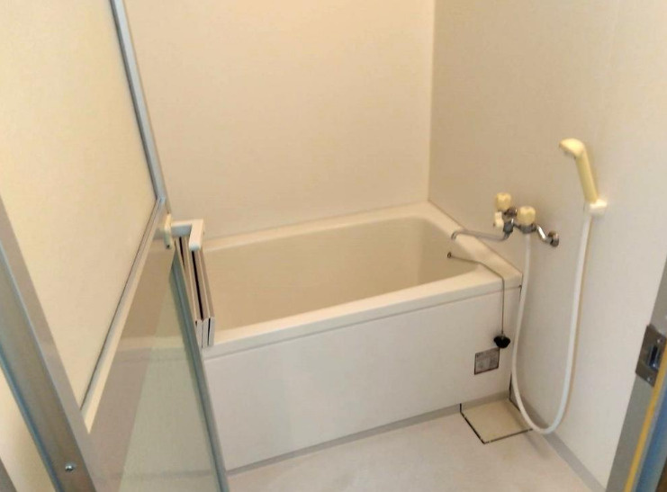 クレアール本山(旧カマラード)の浴室