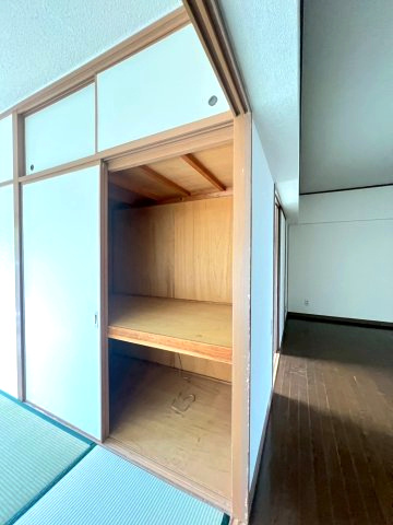 北須磨団地F棟の収納