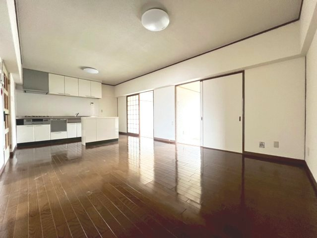 北須磨団地F棟の居間・リビング