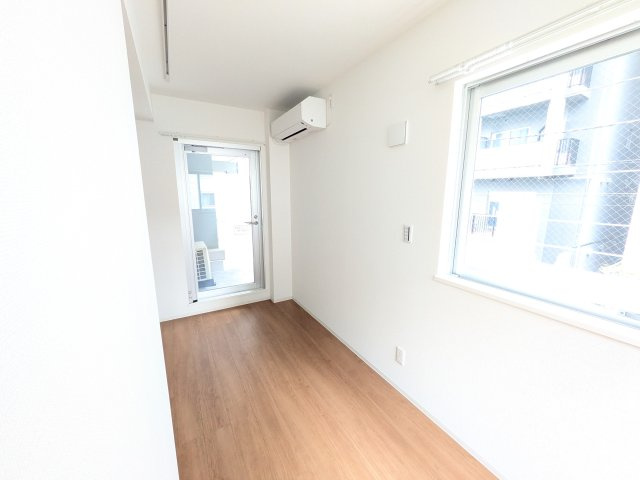 ルミアージュ登戸の洋室