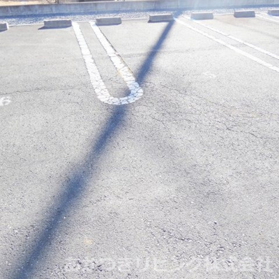 【駐車場】 | レジーナ・ブルー | 敷地内駐車場♪２台可♪