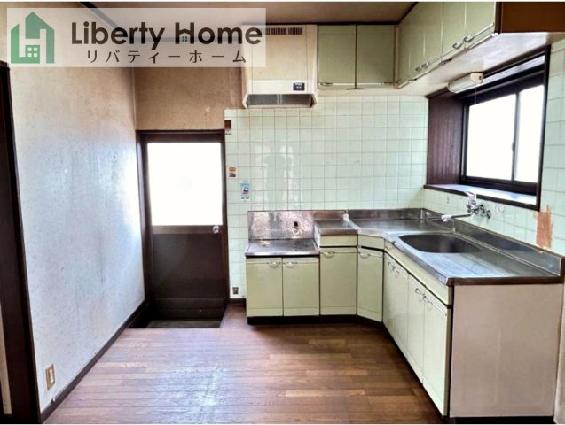 那珂市後台　中古戸建のキッチン