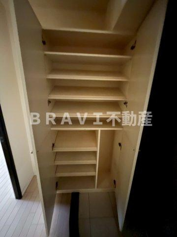 willDo堺筋本町　BRAVI不動産の収納|【willDo堺筋本町】便利な収納スペースです