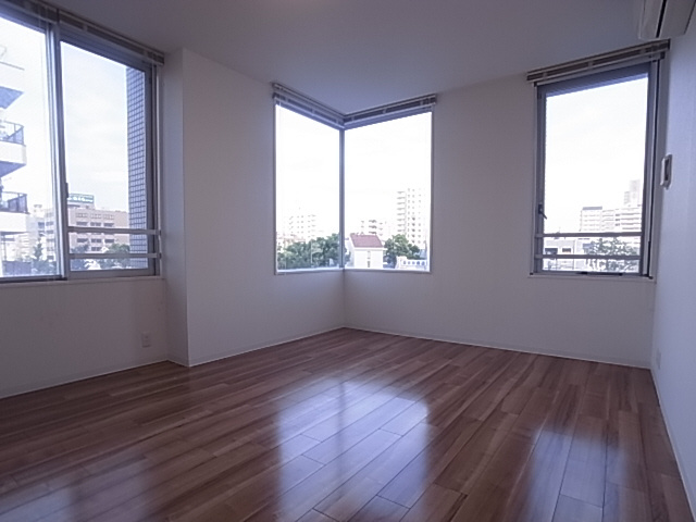 神戸市兵庫区水木通６丁目の賃貸マンションの内装|洋室室内