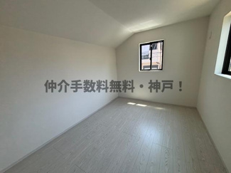【洋室】 | 神戸市垂水区霞ケ丘　新築戸建　仲介手数料無料！ | きれいな洋室です