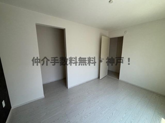 【洋室】 | 神戸市垂水区霞ケ丘　新築戸建　仲介手数料無料！ | 広々とした洋室です