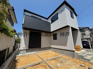 【外観】 | 神戸市垂水区霞ケ丘　新築戸建　仲介手数料無料！ | 物件の外観です