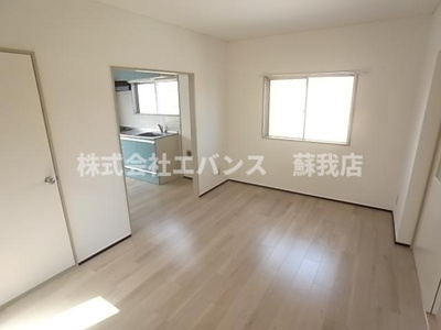 【居間・リビング】 | MGエクセリア千葉南 | こちらの居間で趣味の時間をお楽しみください