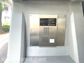 【エントランス】 | 北武庫之荘フレックス | エントランスはオートロックです♪女性の方も安心してご入居していただけます！！