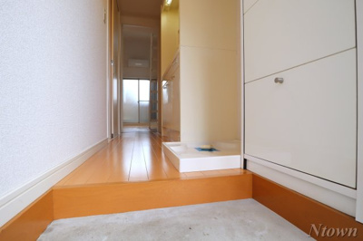 【玄関】 | villa志賀本通(ヴィラシガホンドオリ) | きれいな玄関です