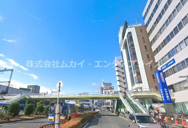 リアライズ近鉄八尾駅前ビルの外観