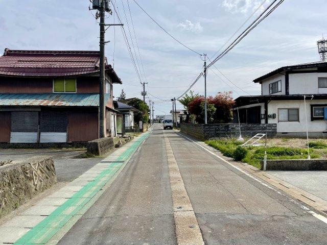 【前面道路含む現地写真】 | 東根市大字長瀞 | 前面道路写真です♪