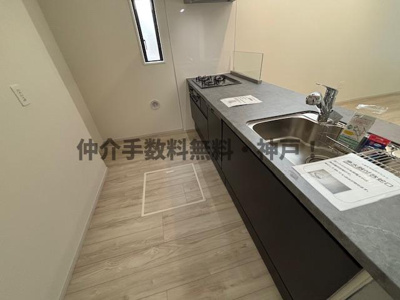 【キッチン】 | 神戸市須磨区菅の台7丁目　新築戸建3号棟　仲介手数料無料！ | 使いやすいキッチンです