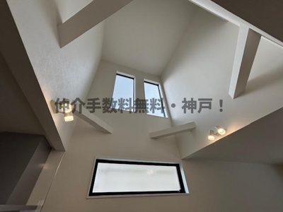 【その他】 | 神戸市須磨区菅の台7丁目　新築戸建3号棟　仲介手数料無料！ | 吹き抜け