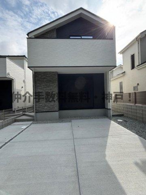 【外観】 | 神戸市須磨区菅の台7丁目　新築戸建3号棟　仲介手数料無料！ | きれいな外観です