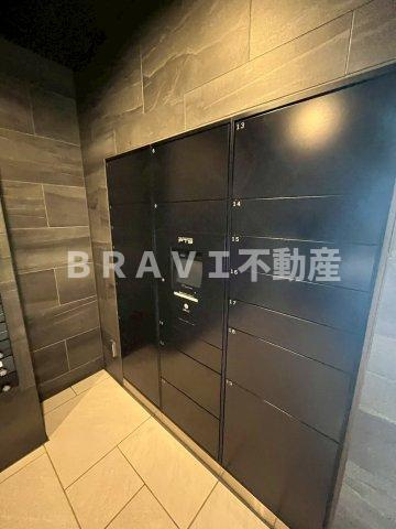 アプリーレ松屋町　BRAVI不動産のその他共用部分|【アプリーレ松屋町】宅配ボックスです
