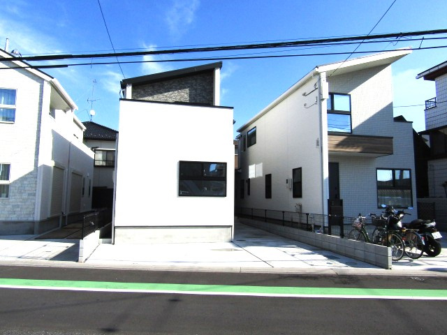 草加市花栗1丁目 分譲住宅の外観