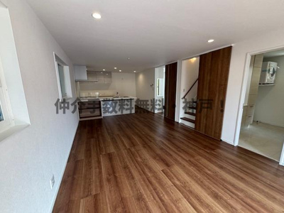 【居間・リビング】 | 神戸市西区富士見が丘4丁目　新築戸建1号地　仲介手数料無料！ | ゆったり過ごせるリビングです