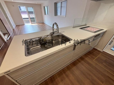 【キッチン】 | 神戸市西区富士見が丘4丁目　新築戸建1号地　仲介手数料無料！ | きれいなキッチンです