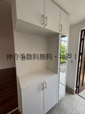 【独立洗面台】 | 神戸市西区富士見が丘4丁目　新築戸建1号地　仲介手数料無料！ | 朝の支度にも助かる、独立の洗髪洗面化粧台