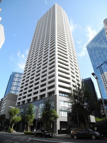 コンシェリア西新宿TOWER’S WESTの外観