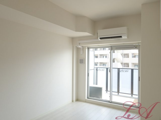 アドバンス名古屋モクシーの洋室|同間取り画像使用
実際のお部屋と色などが異なる場合がございます。