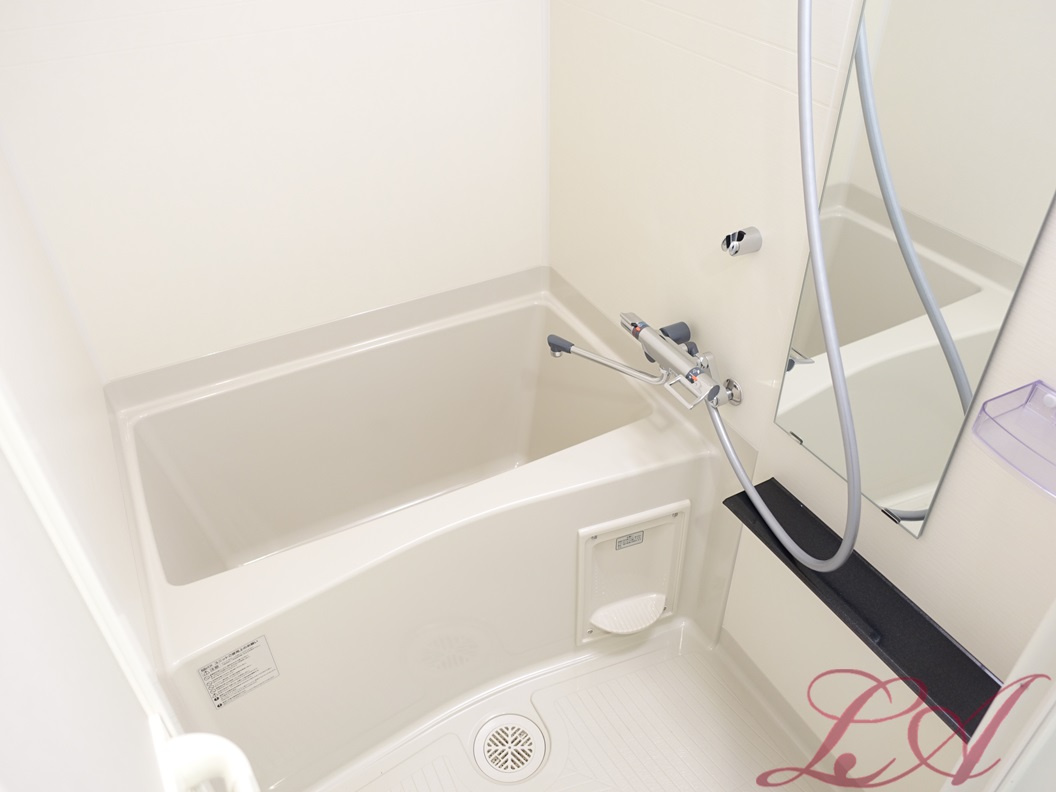 アドバンス名古屋モクシーの浴室|同間取り画像使用
実際のお部屋と色などが異なる場合がございます。