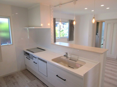 【キッチン】 | 【太陽光パネル搭載】甲府市羽黒町 | 使いやすいキッチンです