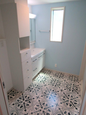 【独立洗面台】 | 【太陽光パネル搭載】甲府市羽黒町 | 朝の身支度には欠かせない独立洗面化粧台