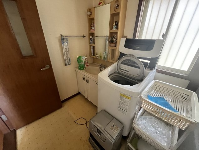 【洗面所】