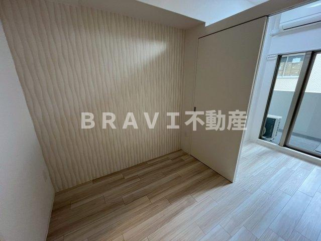 セレニテ本町東リアン　BRAVI不動産の寝室|【セレニテ本町東リアン】明るい洋室です
