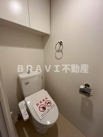 セレニテ本町東リアン　BRAVI不動産のトイレ|【セレニテ本町東リアン】落ち着いた色調のトイレです