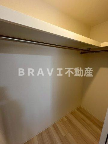 セレニテ本町東リアン　BRAVI不動産の収納|【セレニテ本町東リアン】たっぷりとした収納スペースです