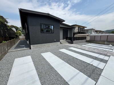【外観】 | 神戸市西区桜が丘中町1丁目　新築戸建　仲介手数料無料！ | 外観は落ち着いています
