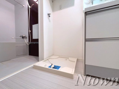 【設備】 | メゾン生駒町 | 洗濯機置き場です