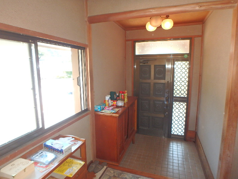 S1675H　立野中古住宅の玄関