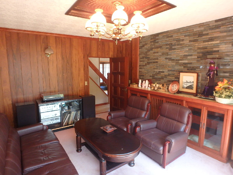 S1675H　立野中古住宅の居間・リビング