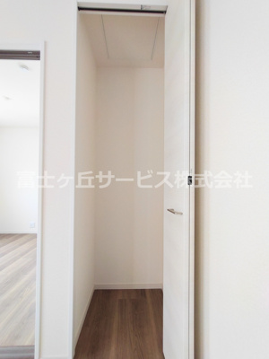 【収納】 | 豊川市平井町 58期 新築一戸建て 1号棟 | リビングの収納スペースです