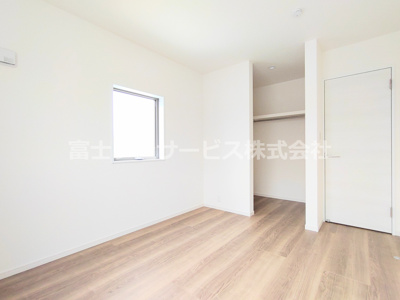 【子供部屋】 | 豊川市平井町 58期 新築一戸建て 1号棟 | 5.5帖の洋室です