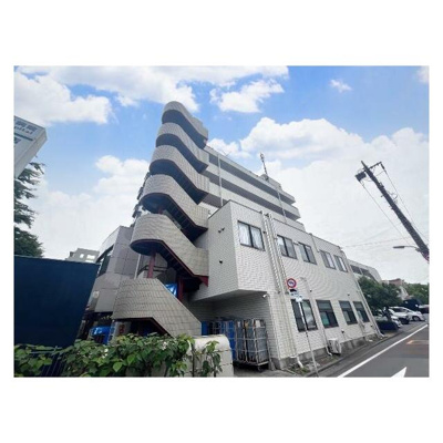 【外観】 | シャルマンコーポ壱番館 | 鉄筋コンクリート造のがっちりとした建物。
