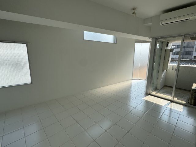 ラークスパ岡町の寝室