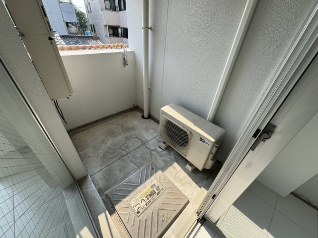 ラークスパ岡町のバルコニー