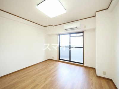 【居間・リビング】 | ノルデンハイム新大阪Ⅱ