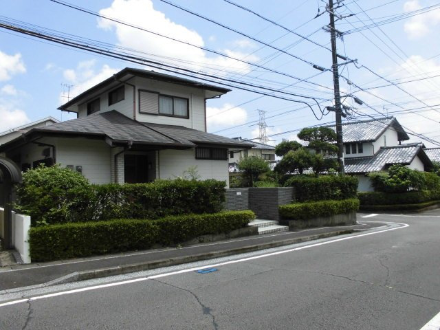生目台東2丁目の前面道路含む現地写真