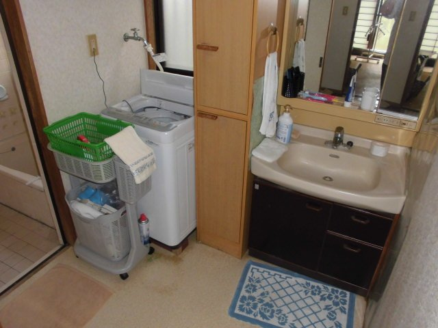 生目台東2丁目の独立洗面台