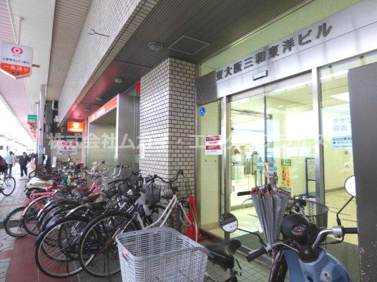 東大阪三和東洋ビルのエントランス