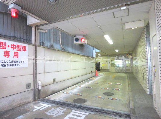 東大阪三和東洋ビルの駐車場
