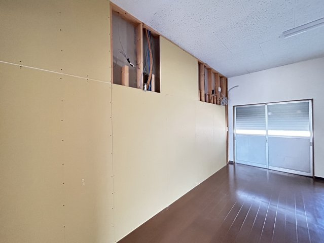 北屋敷事務所（倉庫付き）の内装