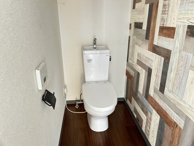 北屋敷事務所（倉庫付き）のトイレ